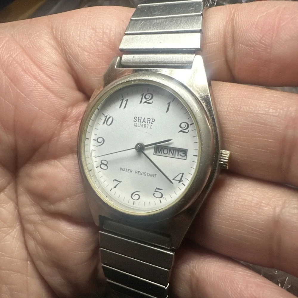 Working Vintage Sharp Mens Watch Silver Day Date White Quartz 35mm Fit 7.5